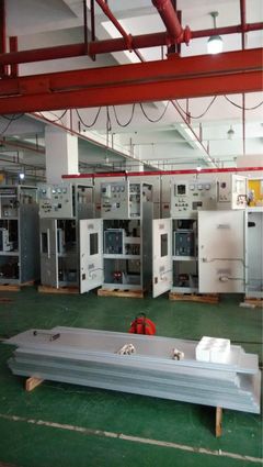 優(yōu)質(zhì)中置柜專業(yè)制造 旭明工廠KYN28-12手車金屬鎧裝式抽出型控制柜